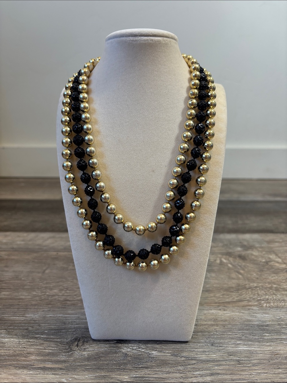 Vintage Elegant Black and Gold Beaded Layered Necklace